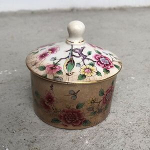 James  Kent trinket box